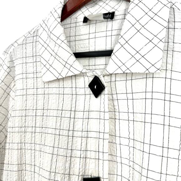 Moonlight by YandS Designs Stylish Women's Checkered Blouse with Red Accents - Picture 4 of 8